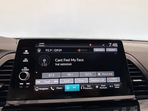 Used 2025 Honda Odyssey Elite image 35