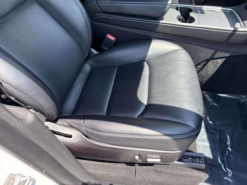 Used 2022 Tesla Model Y Performance AWD/4WD image 26