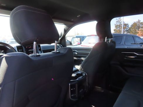 Used 2021 RAM 1500 Big Horn image 25