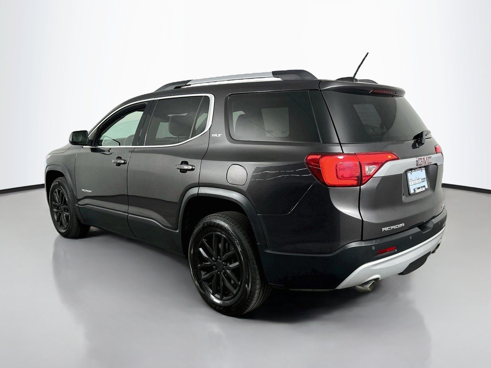 Used 2017 GMC Acadia SLT AWD/4WD image 6