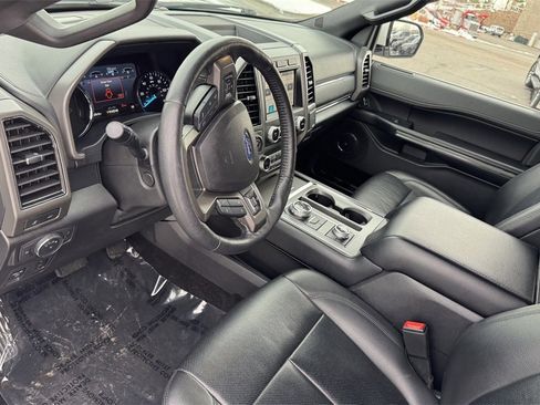 Used 2019 Ford Expedition XLT w/ Equipment Group 202A image 16