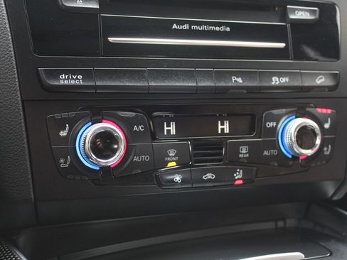 Used 2015 Audi SQ5 Prestige w/ Prestige Package image 37