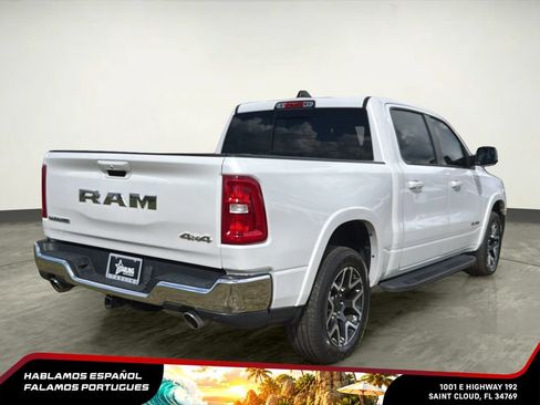 Used 2025 RAM 1500 Laramie AWD/4WD image 9