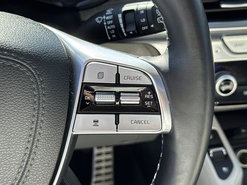 Certified 2022 Kia Telluride SX w/ SX Prestige Package image 26