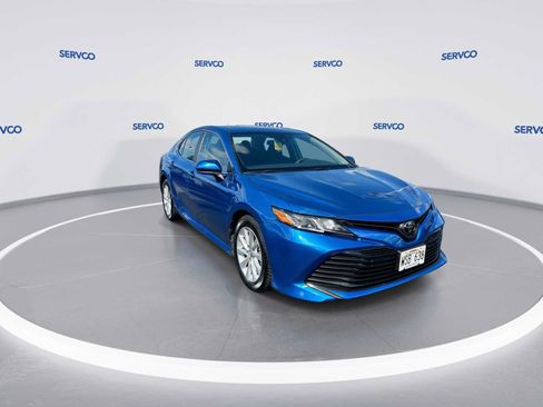 Used 2019 Toyota Camry LE FWD image 2