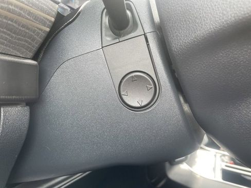 Certified 2021 Ford F150 Platinum w/ FX4 Off-Road Package image 28