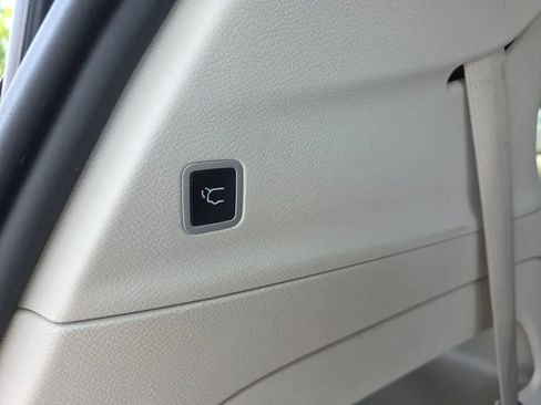 Used 2023 Chrysler Voyager LX FWD image 47