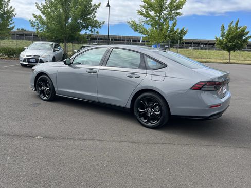 Used 2025 Honda Accord SE image 3