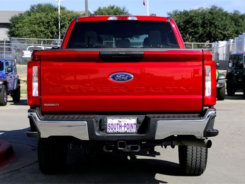 Used 2024 Ford F250 XLT w/ FX4 Off-Road Package image 6