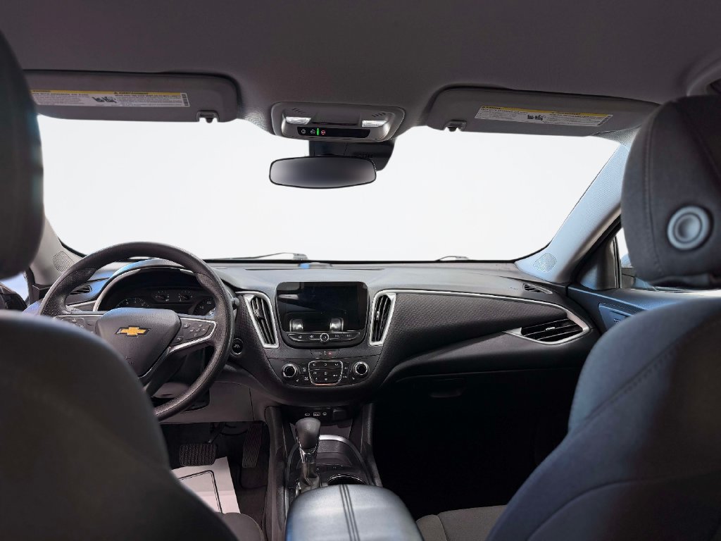 Used 2024 Chevrolet Malibu LT FWD image 16