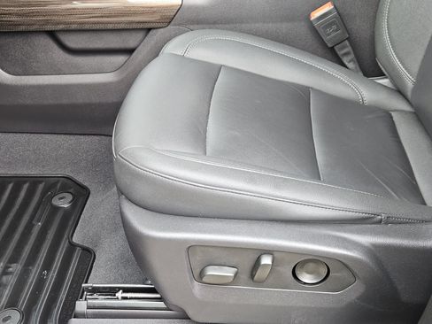 Certified 2024 Chevrolet Silverado 1500 LT Trail Boss w/ Convenience Package II AWD/4WD image 31