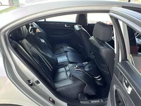 Used 2013 Hyundai Genesis 5.0 R-Spec RWD image 5