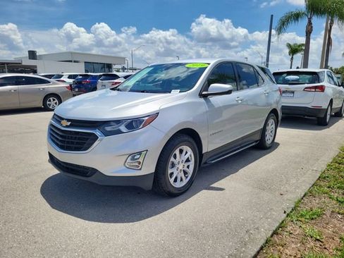 Used 2019 Chevrolet Equinox LT FWD image 2