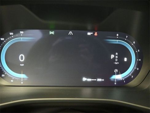 Used 2023 Volvo XC40 B5 Plus w/ Protection Package Premier image 24