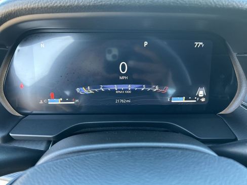 Used 2023 Jeep Grand Cherokee Altitude image 11