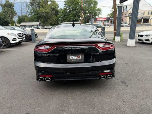 Used 2018 Kia Stinger GT1 RWD image 7