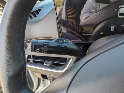 Certified 2025 Kia K4 LX image 36