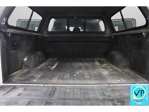 Used 2018 Ford F150 Platinum w/ Equipment Group 701A Luxury image 30