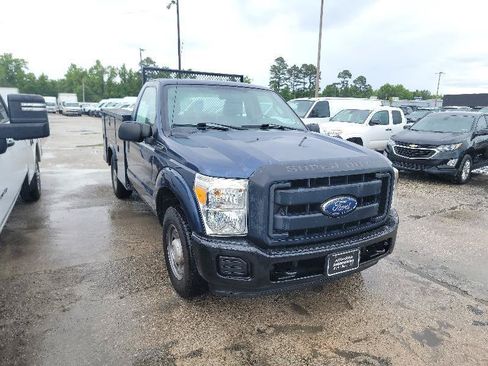 Used 2016 Ford F250 XL RWD image 2