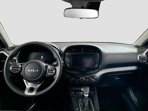 Used 2024 Kia Soul LX FWD image 21