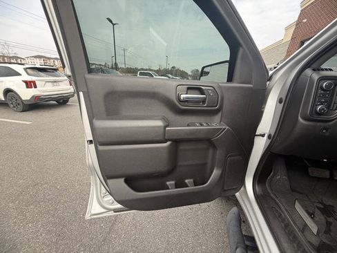 Used 2021 Chevrolet Silverado 1500 Custom Trail Boss image 17