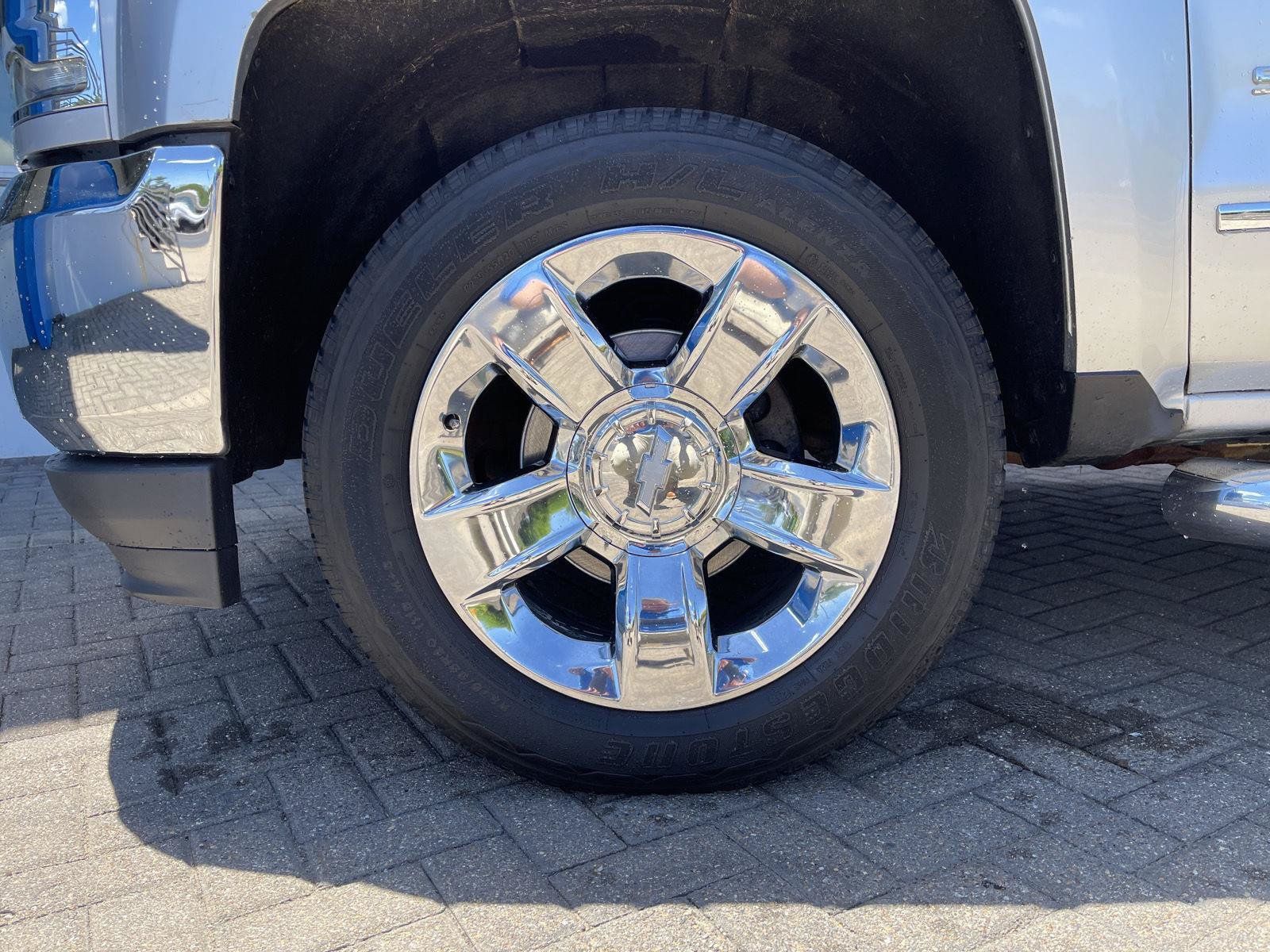 Used 2018 Chevrolet Silverado 1500 LTZ w/ Max Trailering Package AWD/4WD image 10