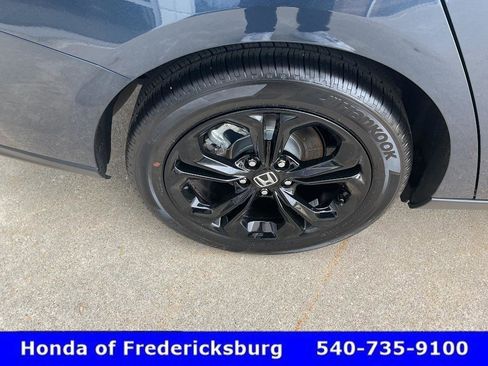 Used 2025 Honda Accord SE image 12