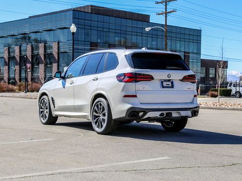 New 2026 BMW X5 xDrive40i w/ M Sport Package image 3