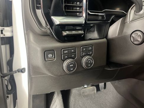 Certified 2024 Chevrolet Silverado 1500 High Country w/ Technology Package AWD/4WD image 20