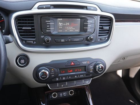 Used 2016 Kia Sorento EX w/ EX Premium Package FWD image 16