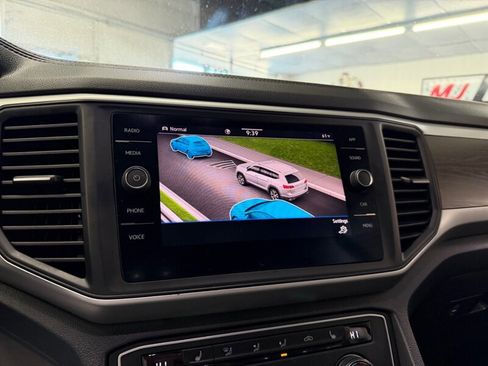 Used 2021 Volkswagen Atlas SE image 25