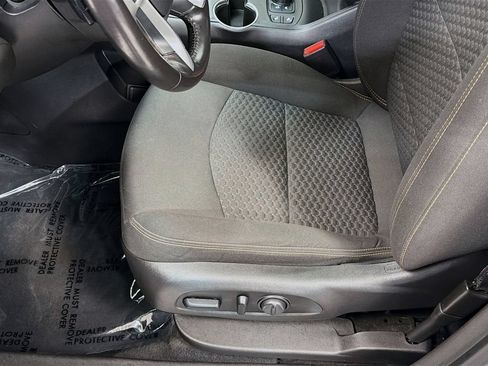 Used 2021 GMC Terrain SLE w/ Driver Convenience Package FWD image 21