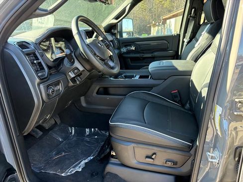 New 2026 RAM 2500 Limited AWD/4WD image 17