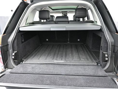 Used 2021 Land Rover Range Rover image 34