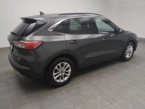 Used 2020 Ford Escape SE image 10