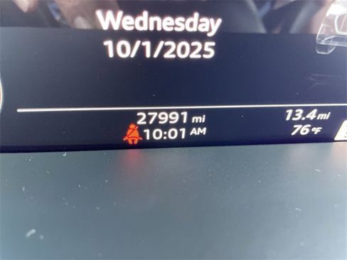 Used 2019 Audi e-tron Prestige image 23