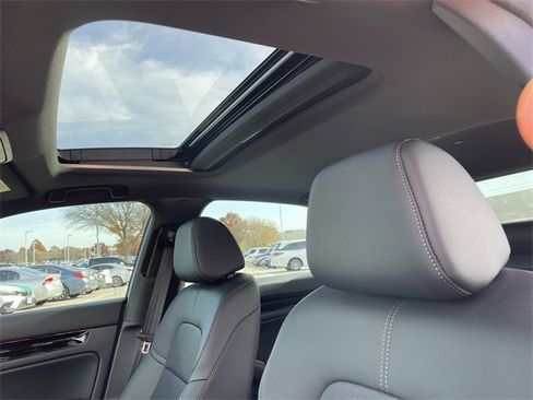 Certified 2025 Honda Civic Sport image 24