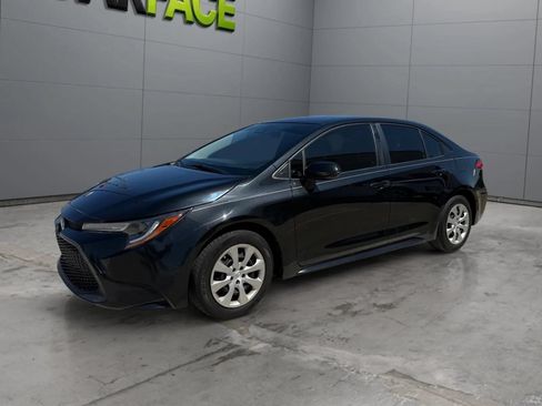Used 2020 Toyota Corolla LE FWD image 6