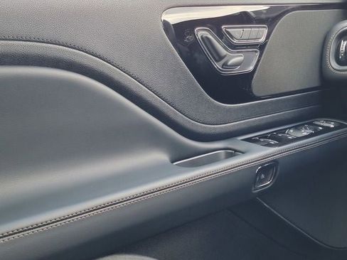 New 2026 Lincoln Aviator AWD image 36