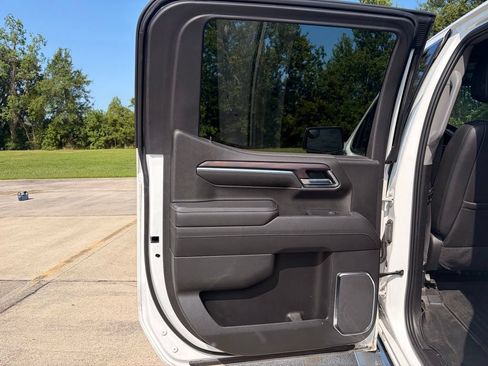 Used 2022 GMC Sierra 1500 SLT w/ Max Trailering Package AWD/4WD image 17