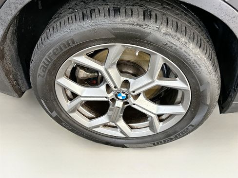 Used 2024 BMW X3 xDrive30i w/ Convenience Package image 11