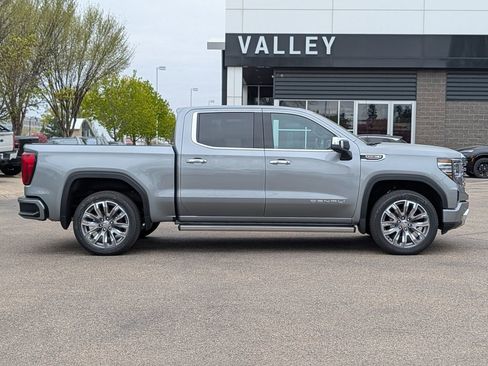 New 2026 GMC Sierra 1500 Denali w/ Denali Reserve Package AWD/4WD image 19