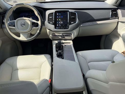 Used 2023 Volvo XC90 B5 Plus w/ Protection Package Premier image 8
