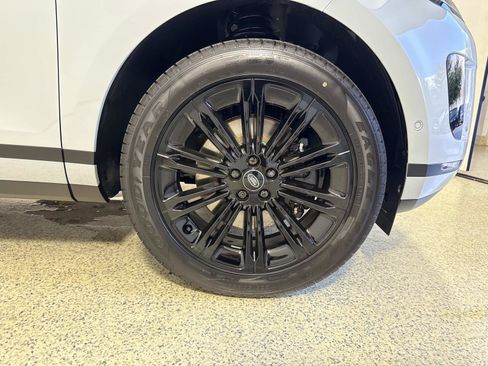 New 2026 Land Rover Range Rover Evoque S AWD/4WD image 9