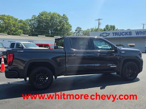Used 2022 GMC Sierra 1500 Elevation w/ X31 Off-Road Package AWD/4WD image 5