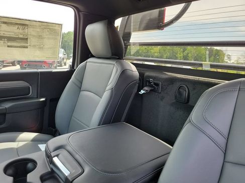 New 2026 RAM 5500 Tradesman w/ Chrome Appearance Group AWD/4WD image 18