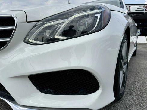 Used 2015 Mercedes-Benz E 400 4MATIC Sedan image 12