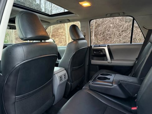 Used 2010 Toyota 4Runner SR5 image 18