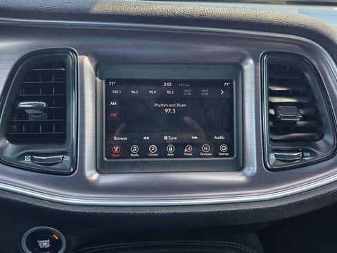 Used 2018 Dodge Challenger R/T RWD image 15