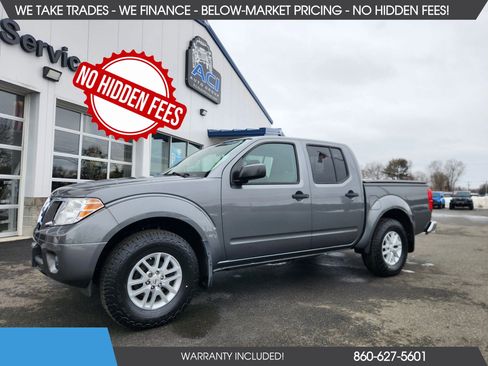 Used 2019 Nissan Frontier SV image 1